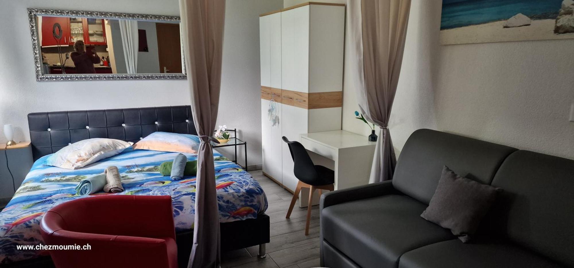 At Moumie Studio Furnished Quiet Place Parking And Jacuzzi And Pool Otel La Grande-Beroche Dış mekan fotoğraf