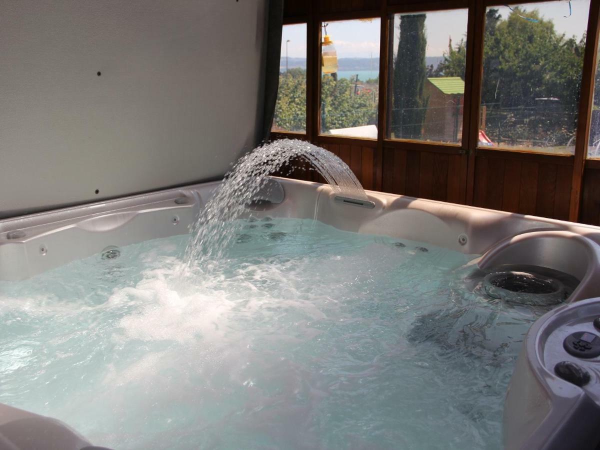 At Moumie Studio Furnished Quiet Place Parking And Jacuzzi And Pool Otel La Grande-Beroche Dış mekan fotoğraf